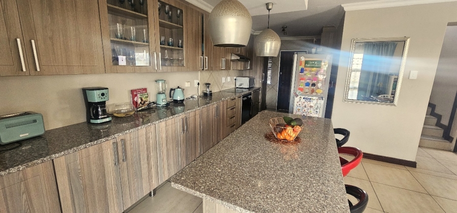To Let 3 Bedroom Property for Rent in Cashan North West